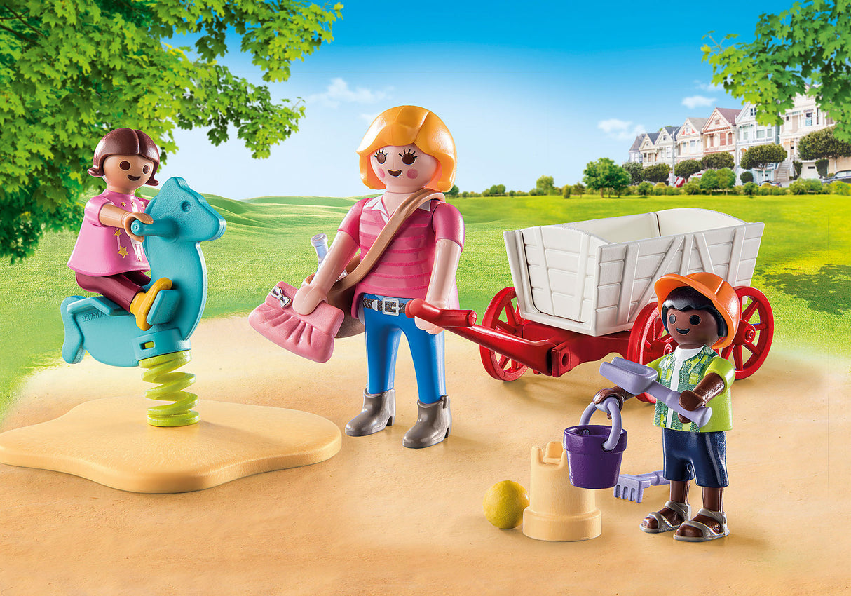 Pack de Inicio Playmobil: Educadora con Carrito y Diversión en el Patio